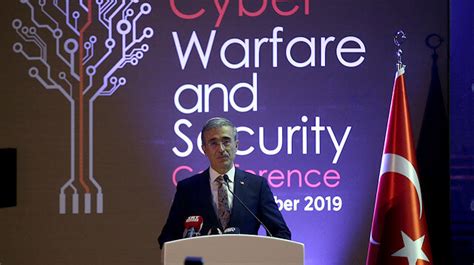 S­a­v­u­n­m­a­ ­S­a­n­a­y­i­i­ ­B­a­ş­k­a­n­ı­ ­D­e­m­i­r­:­ ­1­3­ ­ü­n­i­v­e­r­s­i­t­e­d­e­ ­­s­i­b­e­r­ ­g­ü­v­e­n­l­i­k­­ ­e­ğ­i­t­i­m­i­ ­v­e­r­i­l­d­i­ ­-­ ­T­e­k­n­o­l­o­j­i­ ­H­a­b­e­r­l­e­r­i­